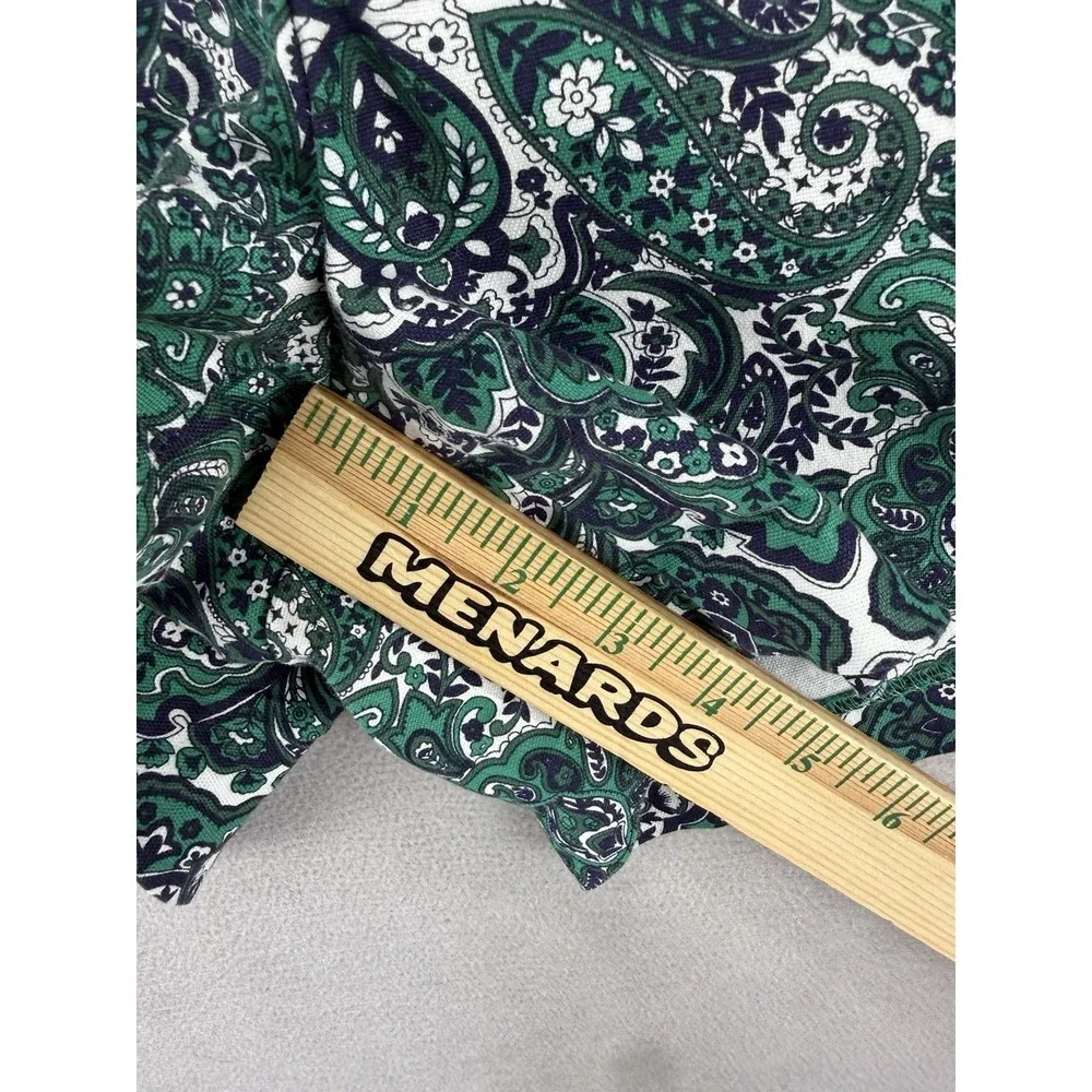 Dalia Women's Sz 12 (US Large) All‎ Over Green Floral & Paisley Print Shorts